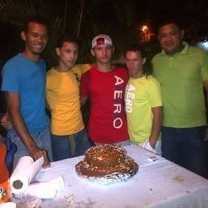 Meet your Posher, Cesar